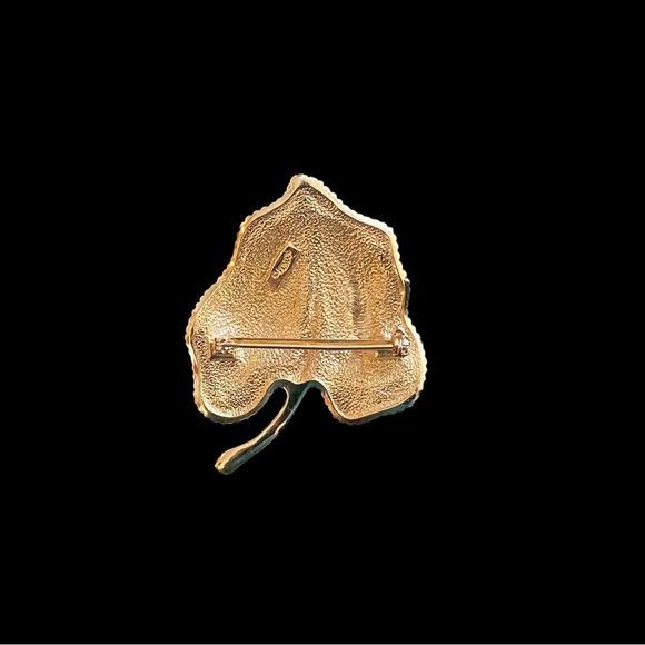 Vintage Aconda Brooch - Picture 2 of 4